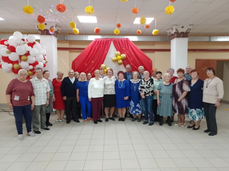 Нам года - не беда! Коль душа молода!. Нам года - не беда! Коль душа молода!.