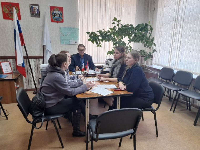Заседание комиссии по противодействию коррупции. Заседание комиссии по противодействию коррупции.