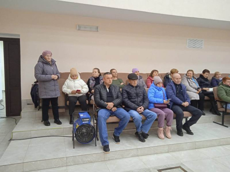 На сходе граждан в с. Грузино выбрали старосту села. На сходе граждан в с. Грузино выбрали старосту села.